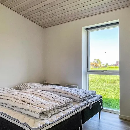 Lovely In With Wifi Holiday home